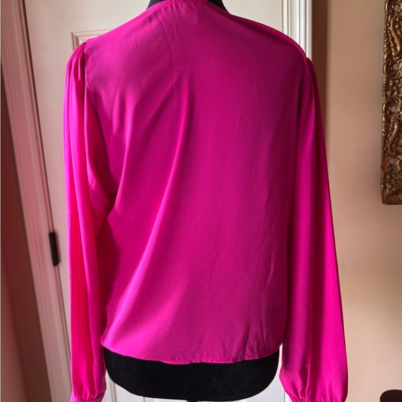 Elegant Karen Kane light and flowy Pink Women's Blouse - Picture 5 of 12